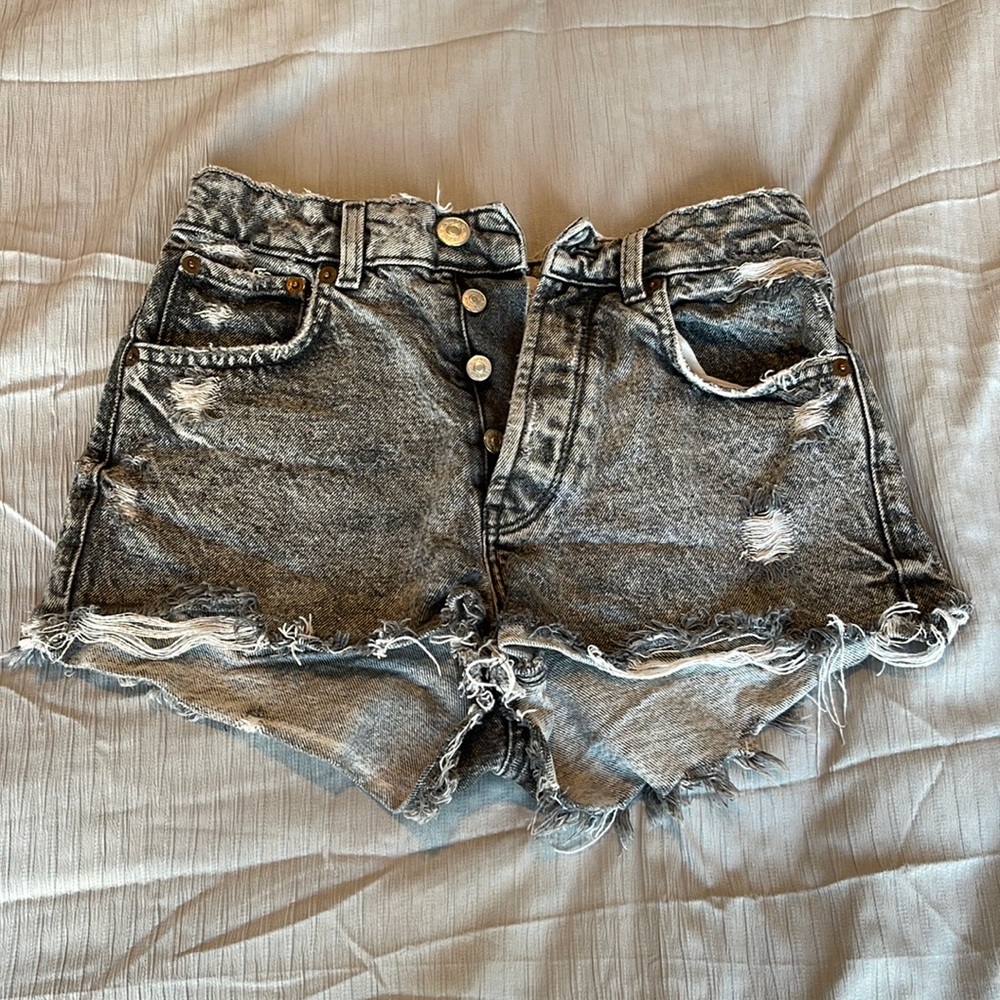 Black High Waist Distressed Zara Shorts .